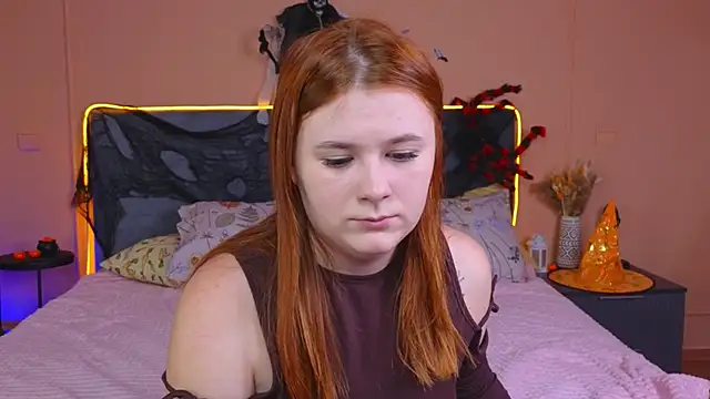 Eva Starlight online show from 10-18-25, 04:04