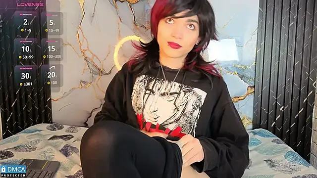 MaeveKuro online show from 11-10-25, 03:38