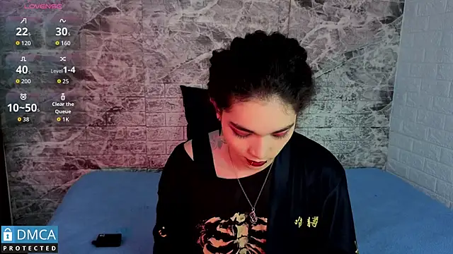 MaeveKuro online show from 12-15-25, 03:22