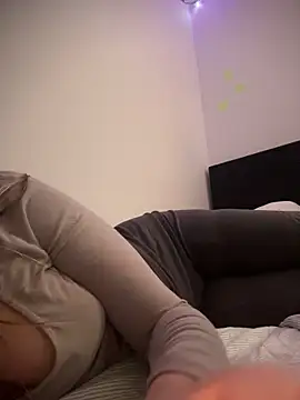 SwedishAstrid online show from 02-26-26, 12:26