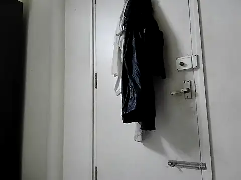 Snapshot of fitbuddy1 chatting on 09-14-25, 08:08 fitbuddy1 online show from 09-14-25, 08:08