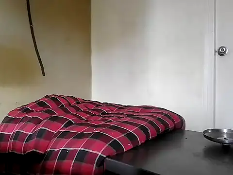 Snapshot of fitbuddy1 chatting on 09-24-25, 09:34 fitbuddy1 online show from 09-24-25, 09:34