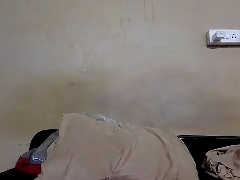 Snapshot of fitbuddy1 chatting on 09-28-25, 09:42 fitbuddy1 online show from 09-28-25, 09:42