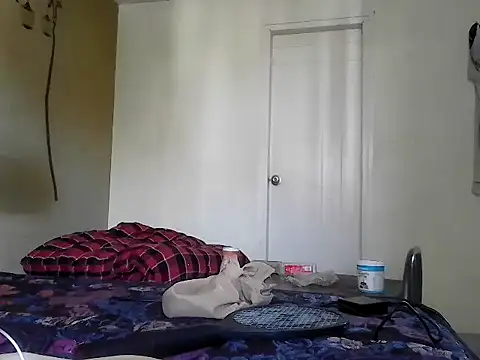 Snapshot of fitbuddy1 chatting on 11-01-25, 06:04 fitbuddy1 online show from 11-01-25, 06:04