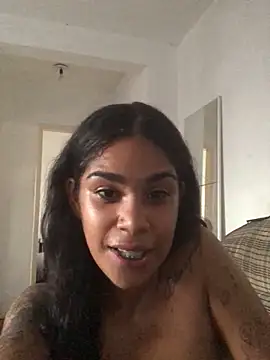 Snapshot of LollaReis021 chatting on 02-24-25, 10:03 LollaReis021 online show from 02-24-25, 10:03