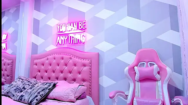 Gianna Watson online show from 03-03-25, 04:14