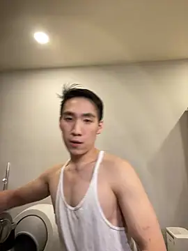 Snapshot of Hon1069 chatting on 03-11-25, 04:07 Hon1069 online show from 03-11-25, 04:07