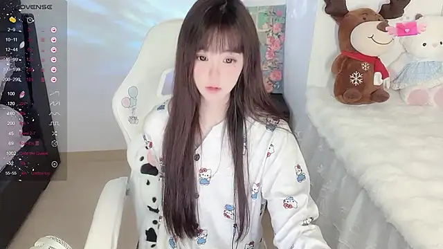 Milla-z online show from 10-27-25, 03:21