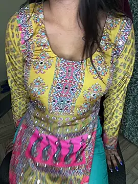 Snapshot of Mahi_DarlingS chatting on 01-10-26, 04:36 Mahi DarlingS online show from 01-10-26, 04:36