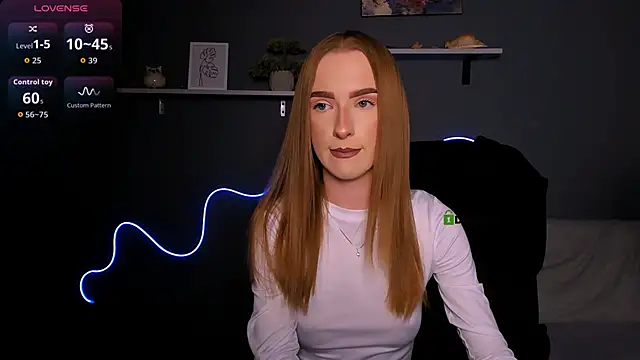 Snapshot of doll_vey chatting on 09-18-25, 07:27 doll vey online show from 09-18-25, 07:27