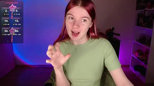 Snapshot of Strawberry_juli chatting on 11-16-25, 05:02 Strawberry juli online show from 11-16-25, 05:02