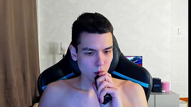 TravisRevas online show from 03-13-25, 06:56