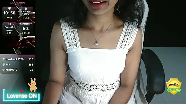 Snapshot of fullmoan chatting on 10-19-25, 07:58 fullmoan online show from 10-19-25, 07:58