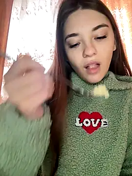 Snapshot of MrrKate chatting on 12-19-25, 09:27 MrrKate online show from 12-19-25, 09:27