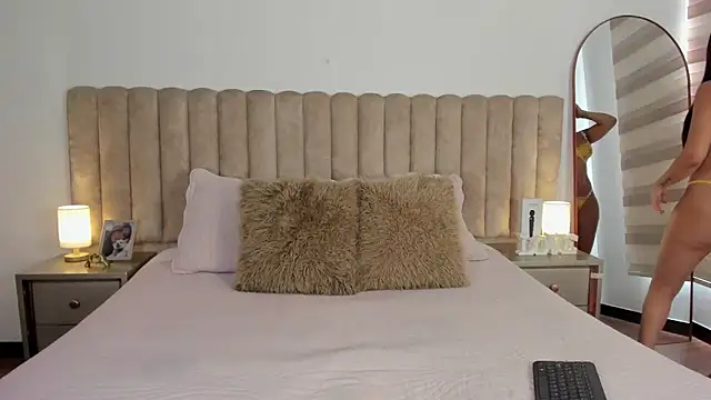 Sophie Restrepo online show from 03-02-26, 03:19