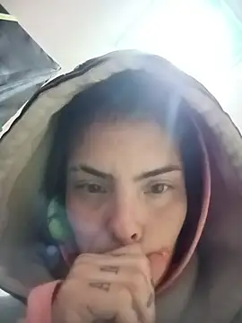 Snapshot of Ali3Martin chatting on 02-14-26, 02:03 Ali3Martin online show from 02-14-26, 02:03