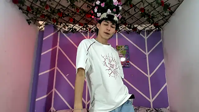 Maxxi hot23 online show from 09-14-25, 07:35