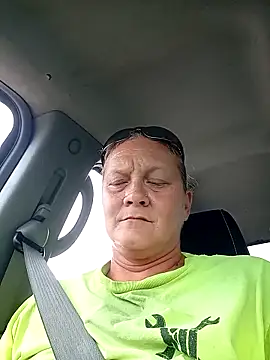 wetnwildforyou online show from 09-22-25, 04:09