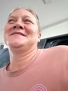 wetnwildforyou online show from 11-06-25, 05:47