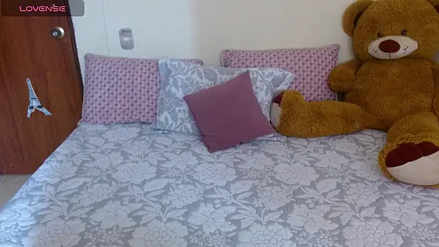 Pamela Skyangels online show from 09-26-25, 06:01