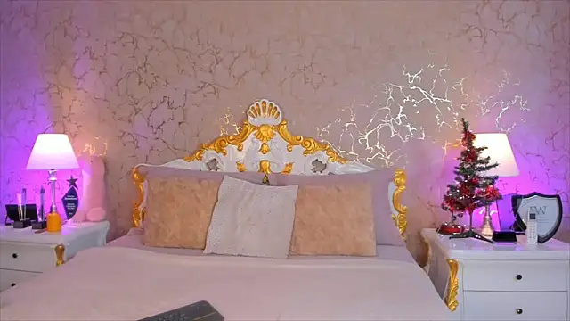 ScarlettWallace online show from 12-22-25, 08:28