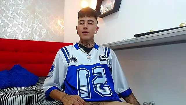 Patrick Rango online show from 11-30-25, 03:54