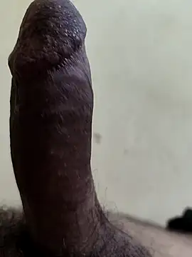 Snapshot of alkhabiir chatting on 10-27-25, 09:41 alkhabiir online show from 10-27-25, 09:41