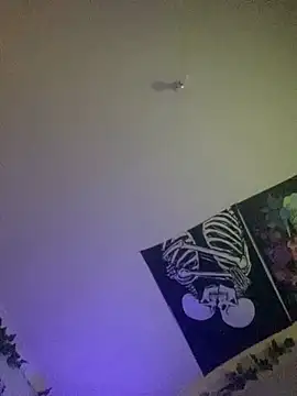 Snapshot of 1Zoey101 chatting on 02-08-26, 03:26 1Zoey101 online show from 02-08-26, 03:26