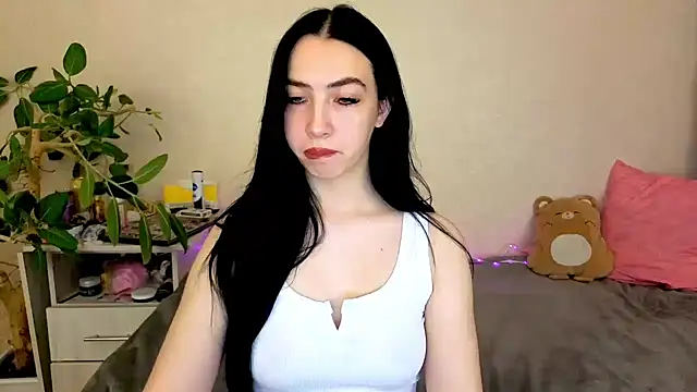 WildKittenX  online show from 05-17-26, 05:27