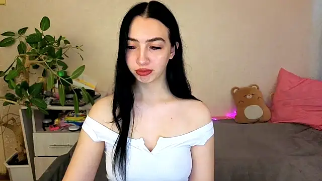 WildKittenX  online show from 05-18-26, 05:24