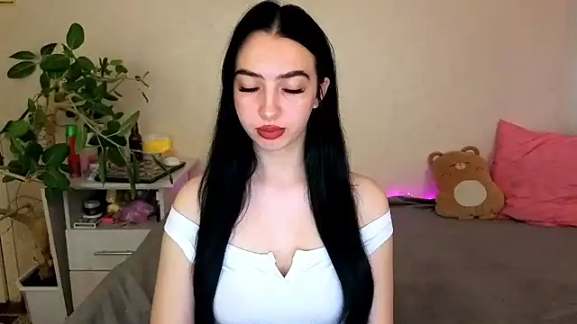 WildKittenX  online show from 05-19-26, 05:03