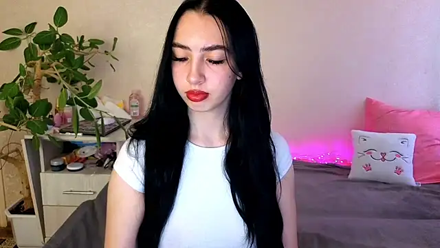 WildKittenX  online show from 05-25-26, 05:02