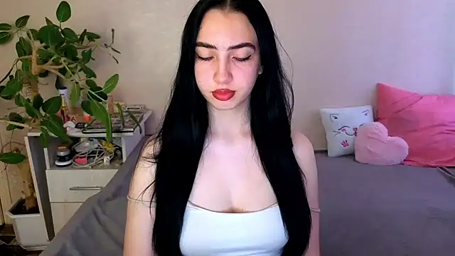 WildKittenX  online show from 06-16-26, 04:15