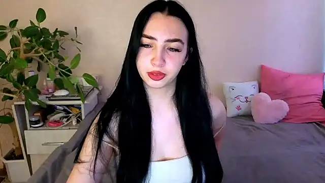WildKittenX  online show from 07-01-26, 04:03