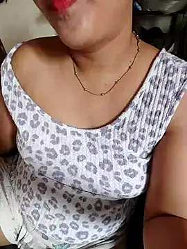 Snapshot of pallu_telgu_kannada chatting on 12-05-25, 06:44 pallu telgu kannada online show from 12-05-25, 06:44