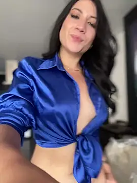 Snapshot of Mila_LS chatting on 03-22-25, 04:58 Mila LS online show from 03-22-25, 04:58