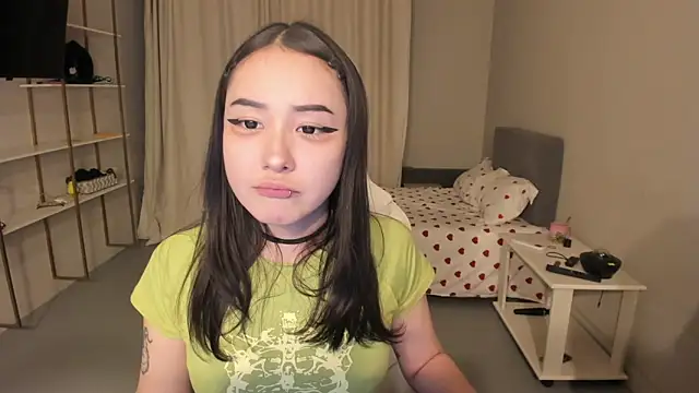 Snapshot of ka00ru_chan chatting on 01-10-26, 04:53 ka00ru chan online show from 01-10-26, 04:53