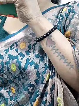 abinaya26 online show from 10-28-25, 02:59