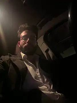 Snapshot of YJeromZCoxk chatting on 03-12-25, 12:10 YJeromZCoxk online show from 03-12-25, 12:10