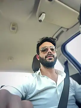 Snapshot of YJeromZCoxk chatting on 03-12-25, 12:26 YJeromZCoxk online show from 03-12-25, 12:26