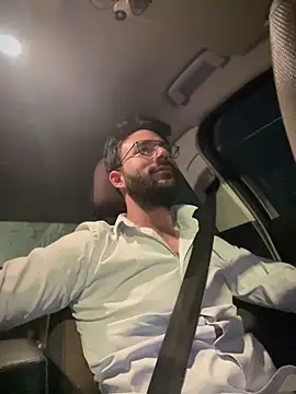 Snapshot of YJeromZCoxk chatting on 03-13-25, 06:01 YJeromZCoxk online show from 03-13-25, 06:01