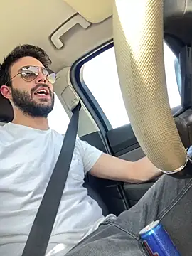 Snapshot of YJeromZCoxk chatting on 03-14-25, 11:34 YJeromZCoxk online show from 03-14-25, 11:34