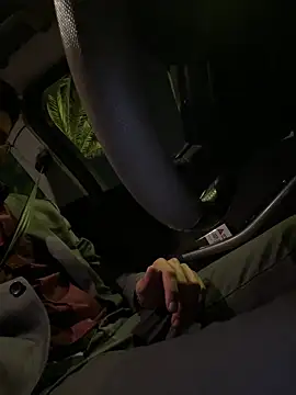 Snapshot of YJeromZCoxk chatting on 03-18-25, 12:27 YJeromZCoxk online show from 03-18-25, 12:27