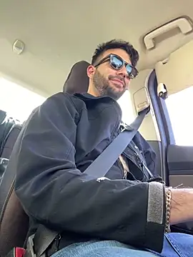 Snapshot of YJeromZCoxk chatting on 03-19-25, 12:45 YJeromZCoxk online show from 03-19-25, 12:45