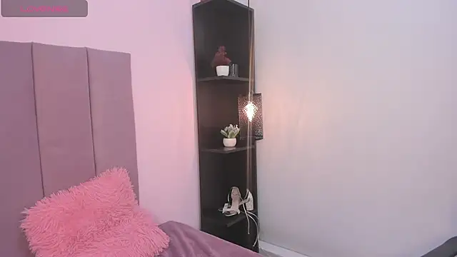 Snapshot of Bonniie_22 chatting on 03-18-25, 10:58 Bonniie 22 online show from 03-18-25, 10:58