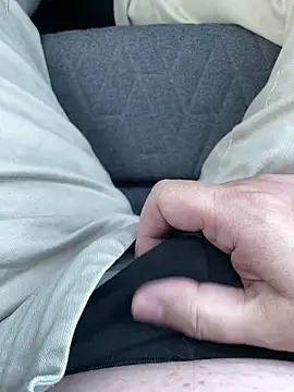 littletoy64 online show from 02-27-25, 04:21