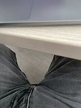 Snapshot of littletoy64 chatting on 03-09-26, 01:15 littletoy64 online show from 03-09-26, 01:15