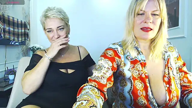 Snapshot of Patricia_Lions chatting on 12-23-25, 05:16 Patricia Lions online show from 12-23-25, 05:16