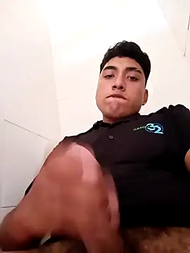 crisssalazar online show from 10-23-25, 09:46