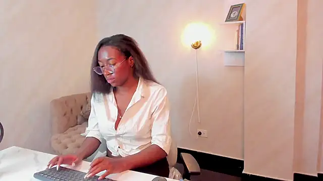 Qeen blackk online show from 03-07-25, 03:49